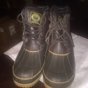 Crater Ridge duck boot size 6